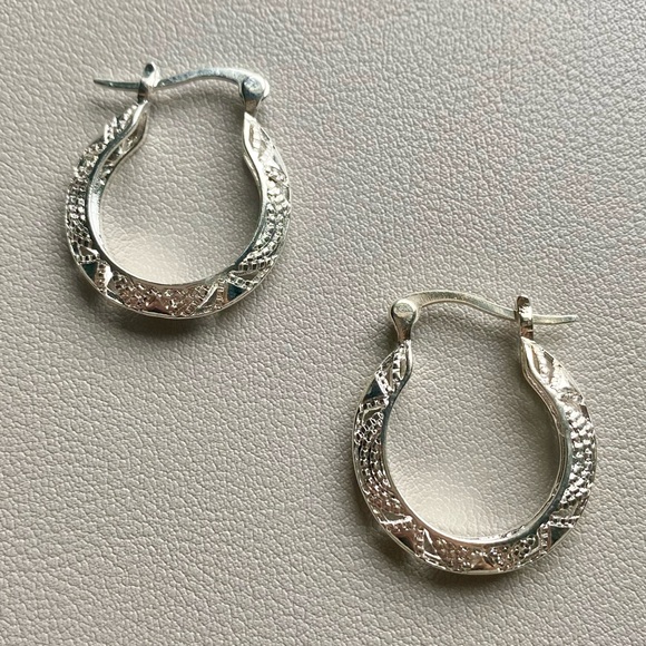 Jewelry - Textured silver hoop earrings, minimalist silver hoop earrings
